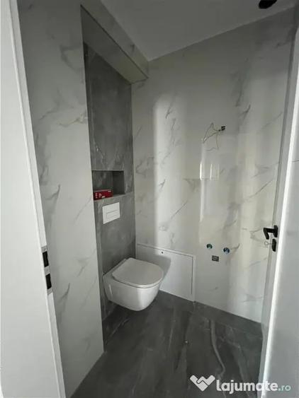 Apartament de 3 camere cu 2 bai si 2 balcoane la etajul 1 in - 3