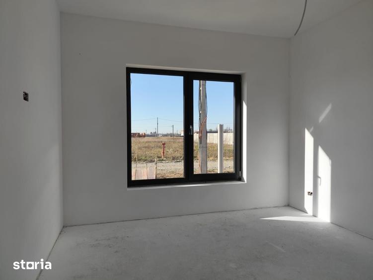 Casa noua cu fotovoltaice, parter 4 camere, Santandrei, Bihor, VANZARE - 11