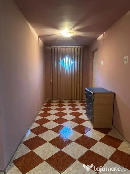 Casă cu 4 camere cu Teren 1105 Mp în Strejnicu