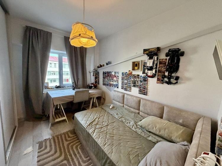Apartament cu 3 camere decomandat în Brăilei