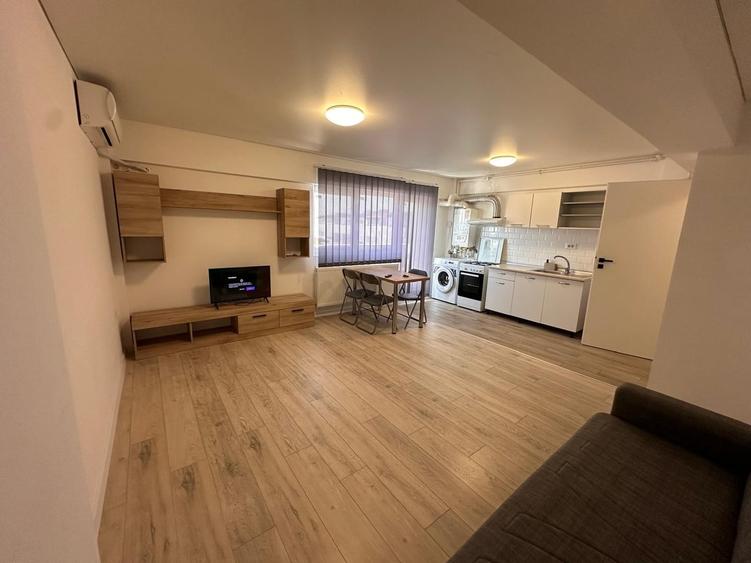 Apartament cu 3 camere decomandat în Theodor Pallady