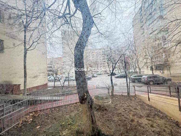 Apartament cu 2 camere, mobilat în Vitanul Nou