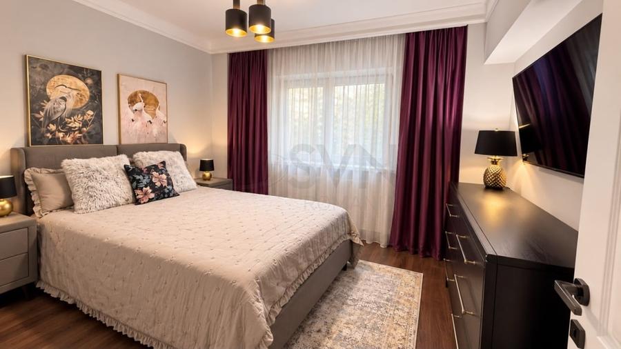 Apartament cu 3 camere decomandat, mobilat în Decebal