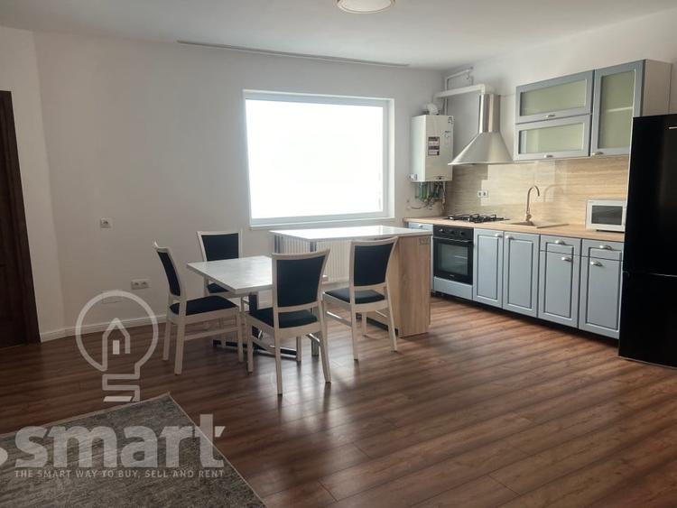 Apartament cu 3 camere semidecomandat, mobilat în Mărăști