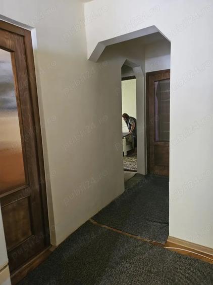 Apartament cu 3 camere decomandat în Zorilor