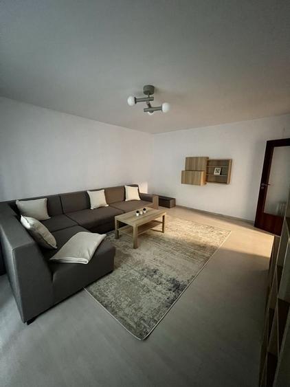 Apartament cu 2 camere decomandat, mobilat în Nerva Traian