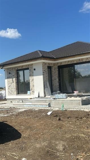 Casă individuală cu 4 camere cu Teren 780 Mp în Corbeanca
