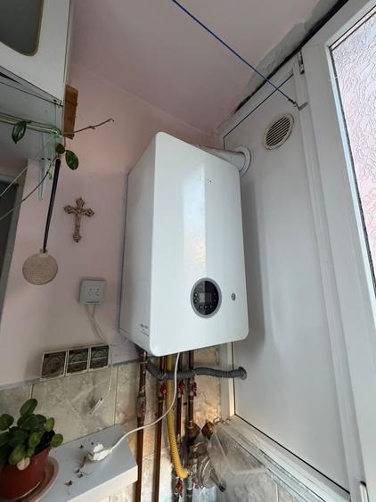Apartament cu 3 camere semidecomandat în Giarmata