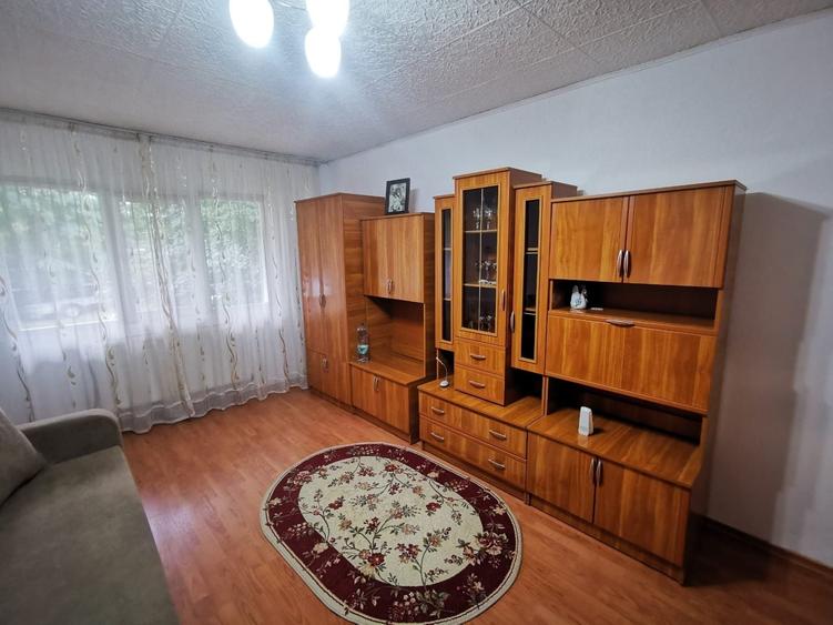 Garsonieră decomandată în Exterior Vest
