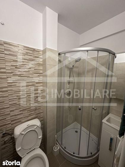 Apartament cu 3 camere în 22 Decembrie 1989