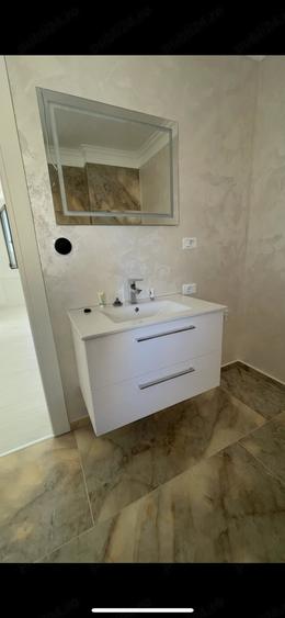 Casă cu 5 camere cu Teren 250 Mp în Giroc