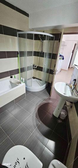 Apartament cu 3 camere decomandat în Burdujeni