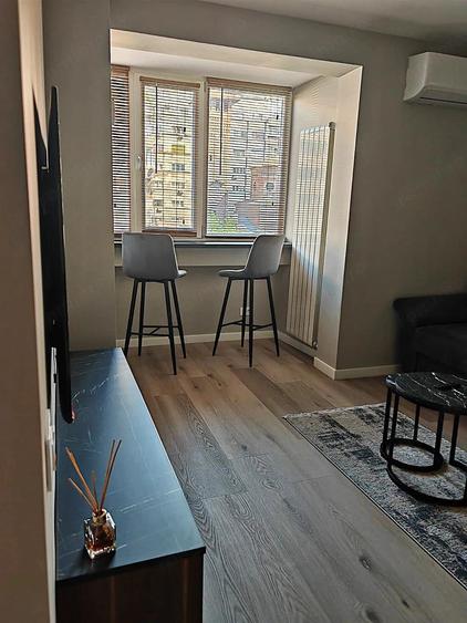 Apartament cu 2 camere semidecomandat în Universitate
