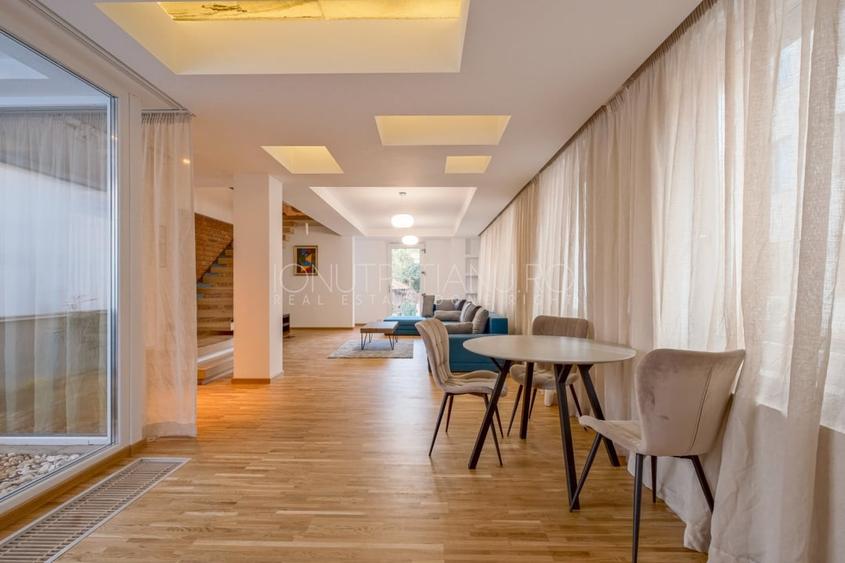 Apartament cu 3 camere semidecomandat, mobilat în Eminescu