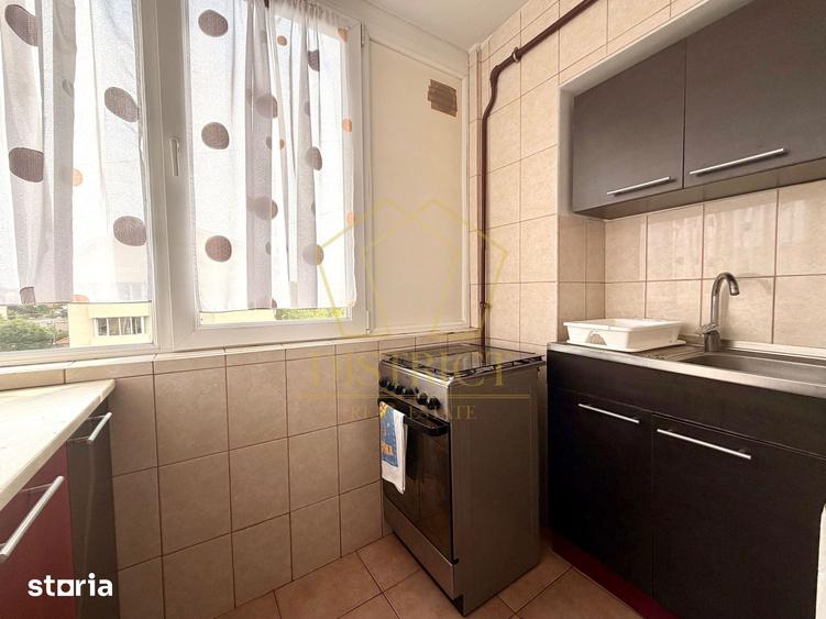 Apartament cu 2 camere decomandat în Complex Studențesc