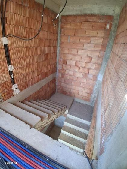Casa spatioasa, compartimentata eficient, Dambul Rotund - 16