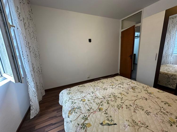 Apartament cu 3 camere semidecomandat în Gorjului