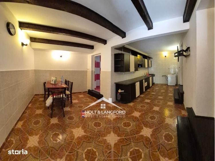 Casă cu 3 camere cu Teren 500 Mp în Central