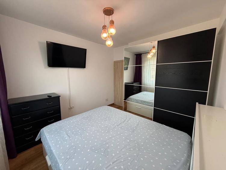 Apartament cu 2 camere decomandat în Ozana