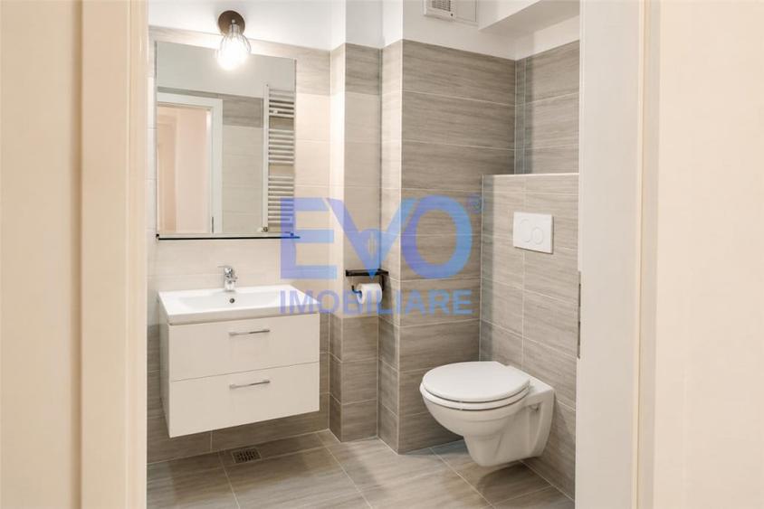 Apartament cu 2 camere decomandat în Gară