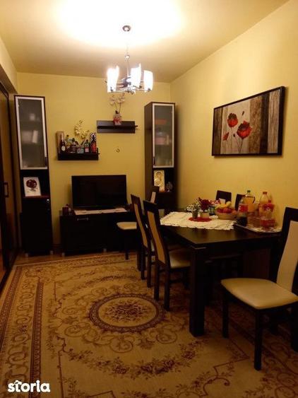 Apartament cu 3 camere, mobilat în Florești