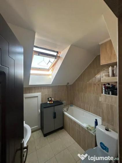 Apartament cu 3 camere decomandat în Ultracentral