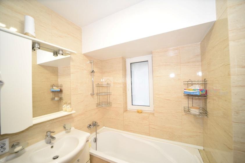 Apartament cu 3 camere decomandat, mobilat în Păcurari