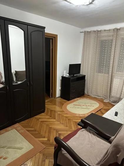Apartament cu 2 camere nedecomandat în Inel II