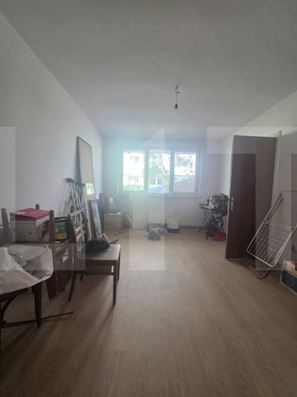 Apartament cu 3 camere decomandat în Semicentral