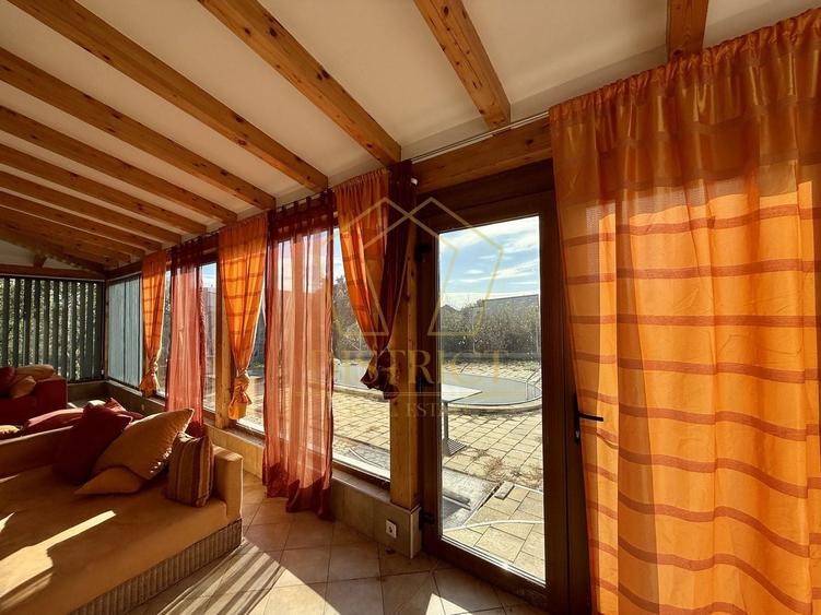 Casă individuală cu 3 camere cu Piscina în Săcălaz