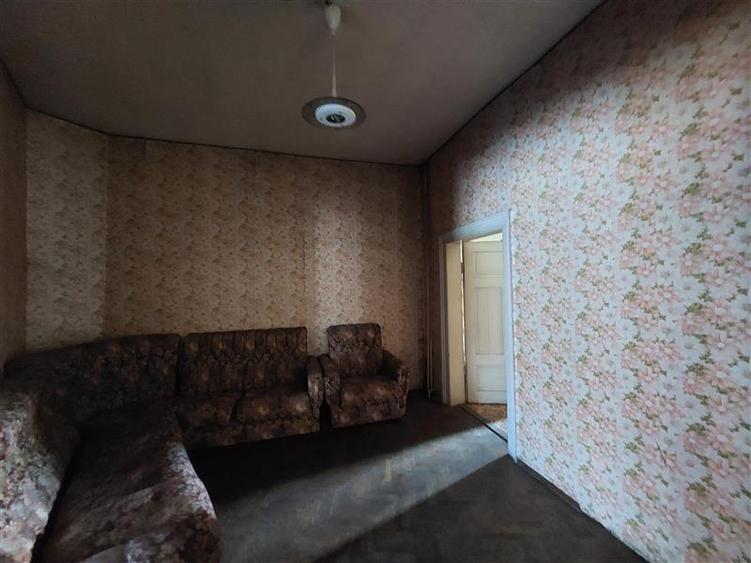 Casa cu spatiu comercial, zona Intim - 8