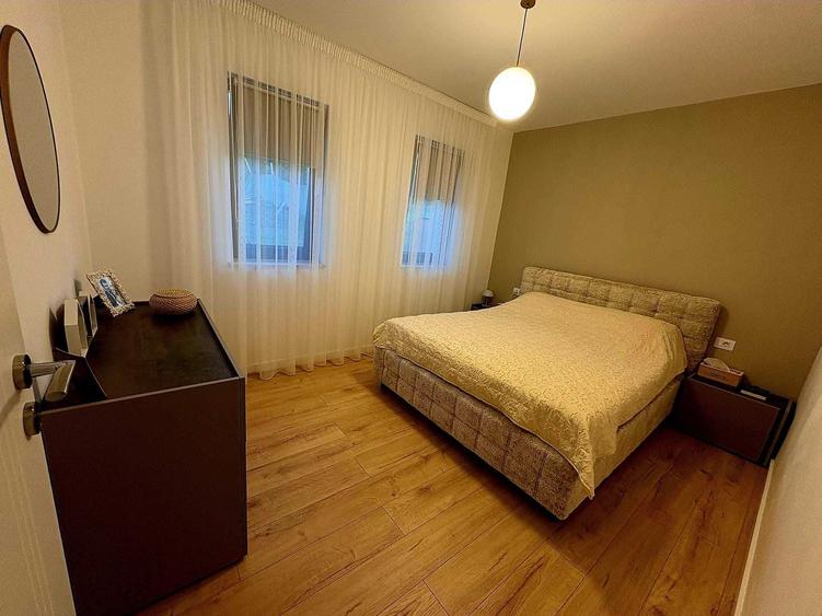 Casă cu 4 camere în Cornești