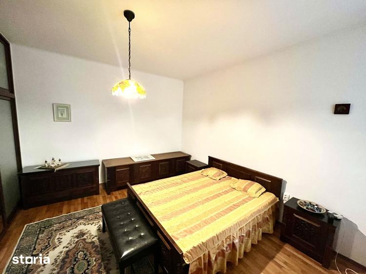 Casă cu 5 camere cu Teren 300 Mp în Călărași