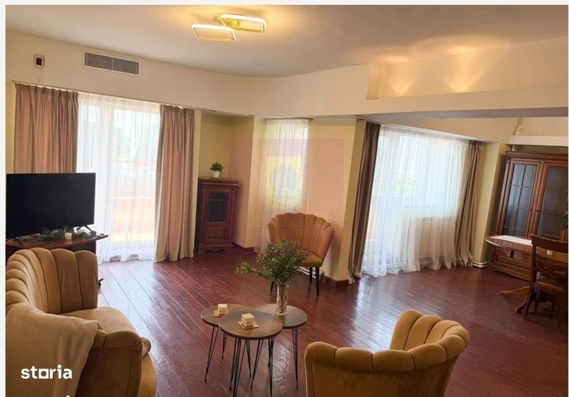 Apartament cu 4 camere în Unirii
