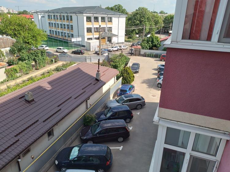 Garsonieră decomandată în Obor