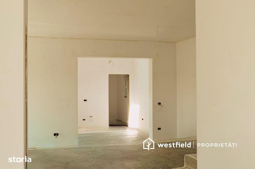 Casă cu 4 camere cu Teren 270 Mp în Central