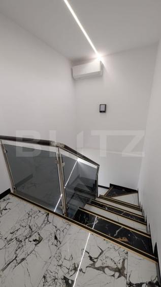 Casă individuală cu 5 camere cu Garaj în Sud
