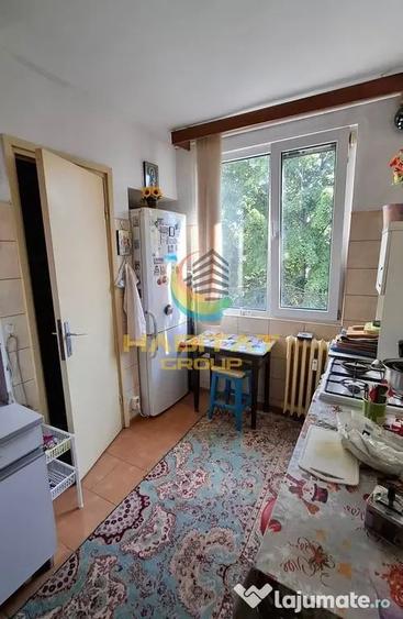 Apartament cu 4 camere decomandat în Brâncoveanu
