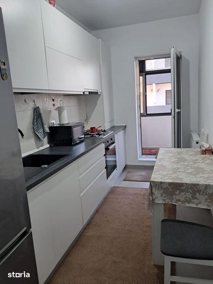 Apartament cu 2 camere decomandat în Craiovei