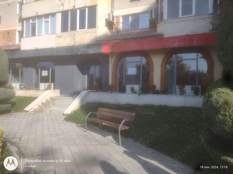Spațiu comercial, de 86 mp, în Delfinariu