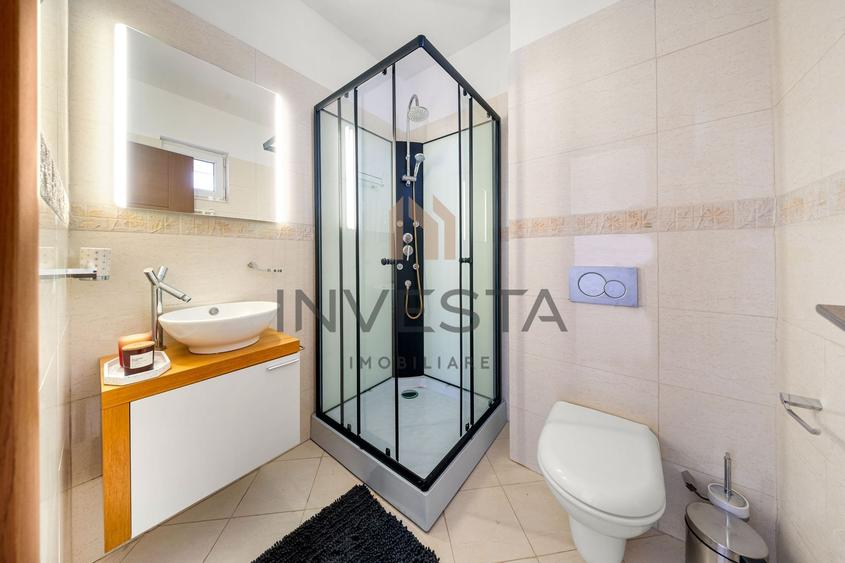 Apartament cu 5 camere decomandat, mobilat în Bună Ziua