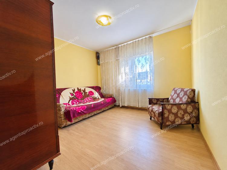 Apartament cu 2 camere decomandat în Piața Centrală