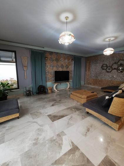 Apartament cu 3 camere decomandat, mobilat în Europa
