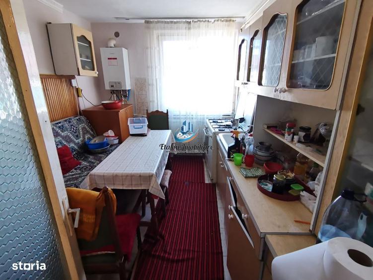 Apartament cu 2 camere decomandat în Precista
