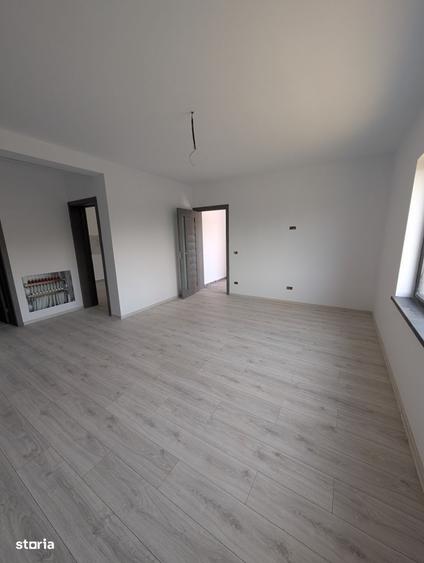 Casă cu 3 camere în Trebeș