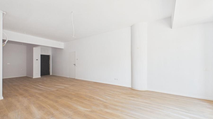 Apartament cu 2 camere semidecomandat în Grivița