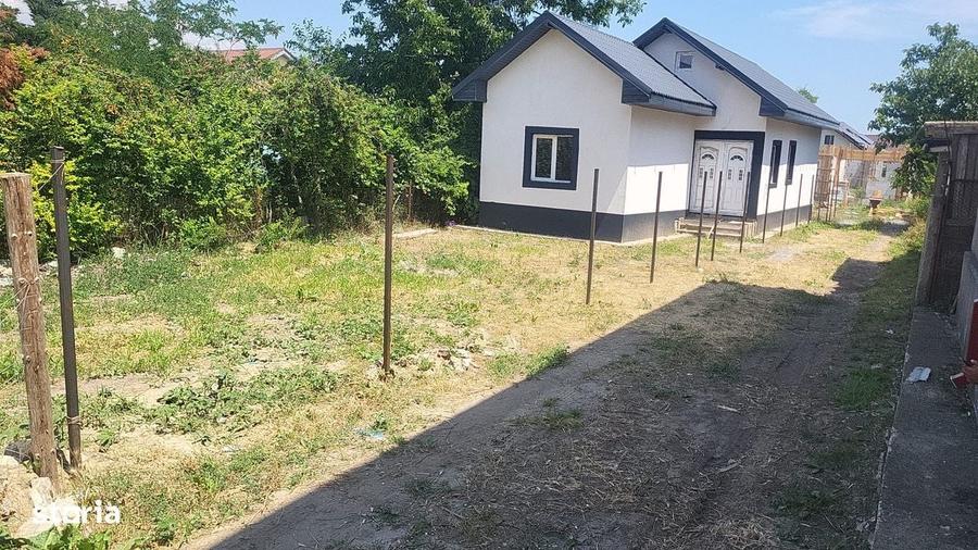 Casă cu 3 camere cu Teren 90 Mp în Lumina