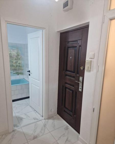 Apartament cu 2 camere decomandat în Drumul Taberei