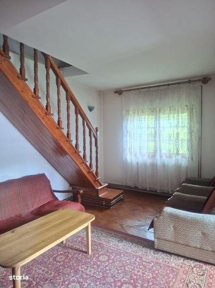 Casă cu 4 camere în Moara