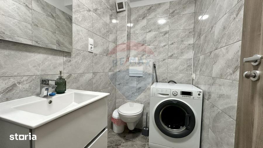 Apartament cu 3 camere decomandat, mobilat în Central
